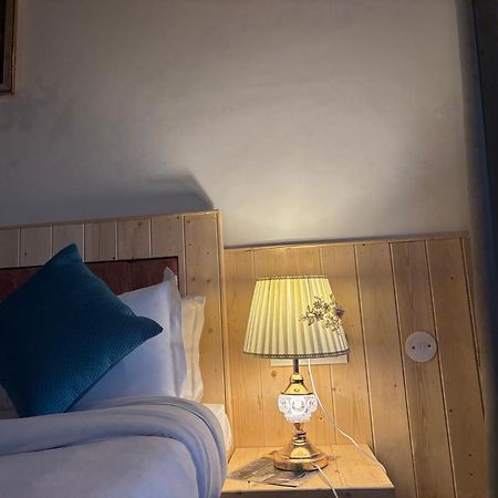 Urban Wave 2Bed Rooms By The North Edge Kasauli Exterior foto